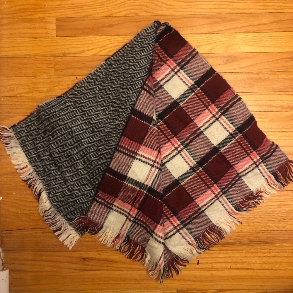 ALMOST ALL under $6 !!! Closet closing 12/28